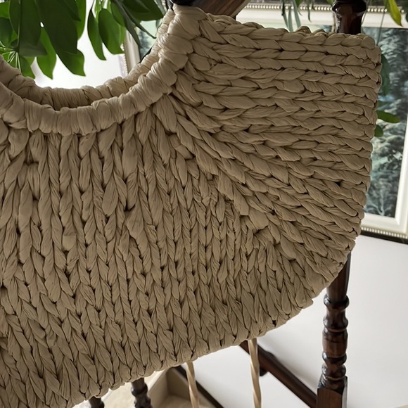 NWOT BeautifulBeach Bag Never Used. - Picture 9 of 9